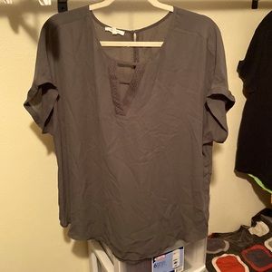 Gray keyhole neck polyester blouse